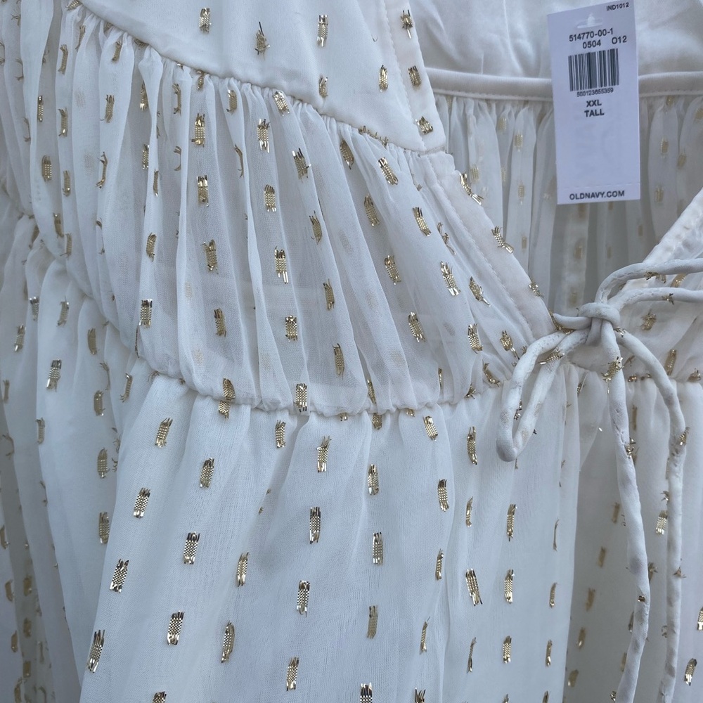 Old Navy Cream and Gold Blouse - Picture 5 of 7